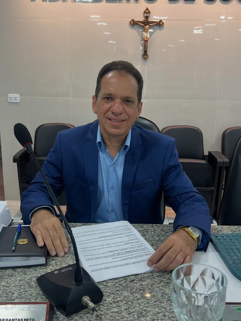 vereador-acusa-abandono-da-populacao-e-critica-prioridades-da-gestao-fredson