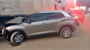 motorista-de-carro-roubado-e-preso-apos-fuga-perigosa-e-colisao-na-br-101,-no-grande-recife