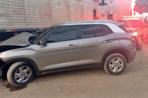 motorista-de-carro-roubado-e-preso-apos-fuga-perigosa-e-colisao-na-br-101,-no-grande-recife