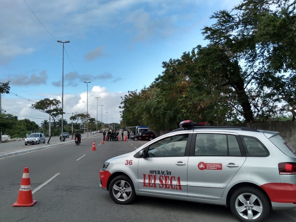 carnaval-2026:-lei-seca-mantem-efetivo-e-amplia-fiscalizacao-24-horas-em-pernambuco
