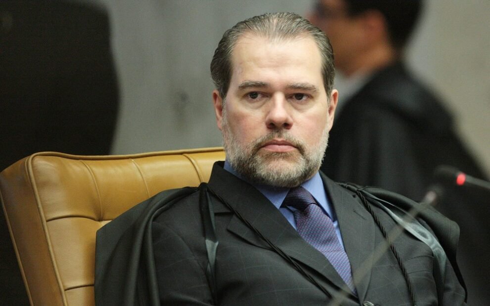 coluna-do-domingao:-podres-poderes