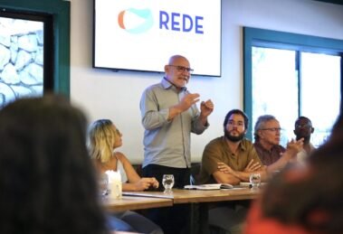 grupo-politico-de-tulio-gadelha-apresenta-alfredo-gomes-como-pre-candidato-ao-governo-de-pernambuco