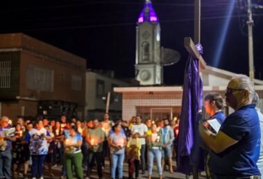 via-sacra-reune-fieis-e-emociona-comunidade-nas-ruas-de-carnaiba