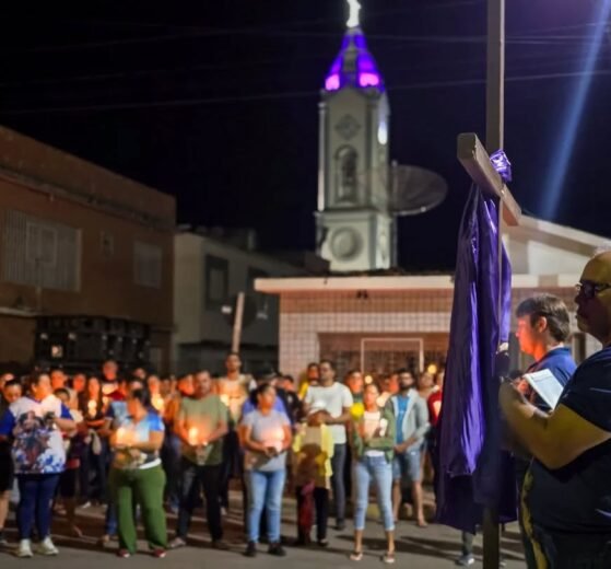 via-sacra-reune-fieis-e-emociona-comunidade-nas-ruas-de-carnaiba
