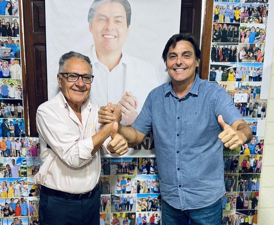 politica:-marconi-santana-carimba-adesao-de-anchieta-crente-e-impulsiona-musculatura-do-seu-grupo-em-carnaiba