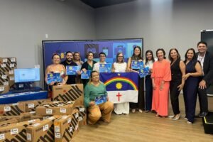 santa-cruz-da-baixa-verde-e-contemplada-com-seis-minicomputadores-pelo-governo-do-estado